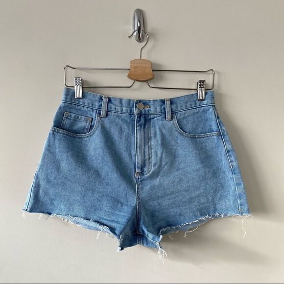 Oak & Fort-Light Wash HIGH WAISTED DENIM SHORTS (Size:28) - Picture 3 of 10
